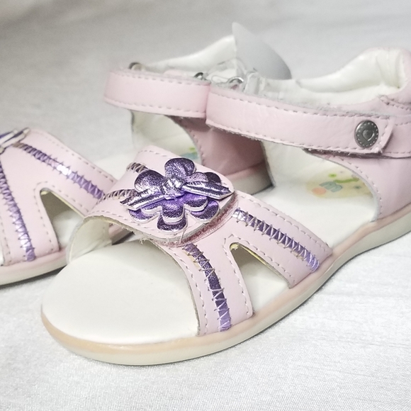 Sandals - Picture 4 of 4